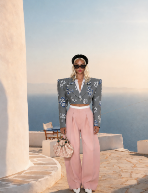 Cropped jacquard blazer and pink pants set