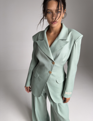 Mint sculpted suit